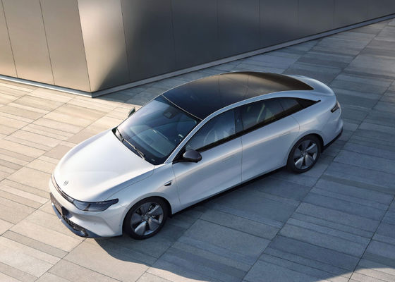 O pulo C01 viaja de automóvel o carro elétrico 525-717KM que 4 portas 5 assentam a carga 0.67H rápida