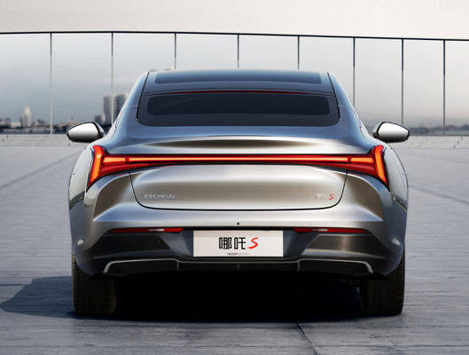 Veículo elétrico meados de 650-715KM Nezha Automobile Nezha S grande