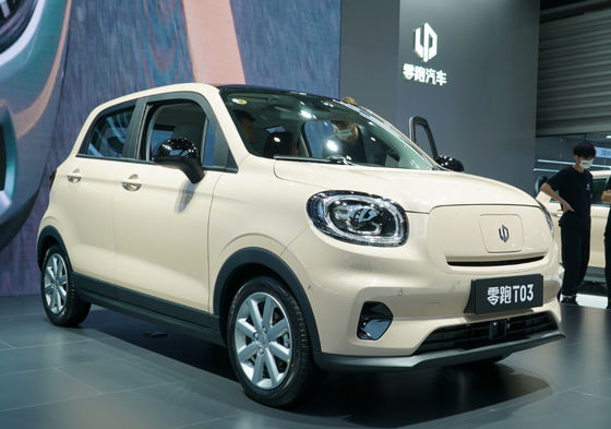 5 portas 4 assentos pulam a carga 0.6H rápida do motor T03 Mini Car 403KM