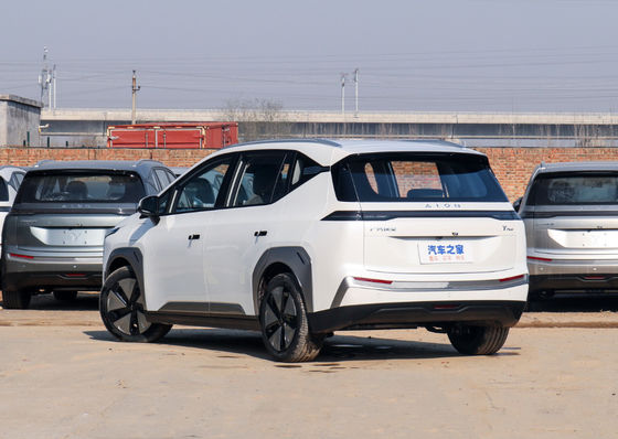 5 portas 5 assentam o carro elétrico AION Y de AION mais o estojo compacto Suv 510-610KM