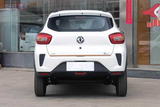 5 portas 4 assentam o veículo elétrico 330KM Dongfeng Fengshen Ex1 do motor de Dongfeng