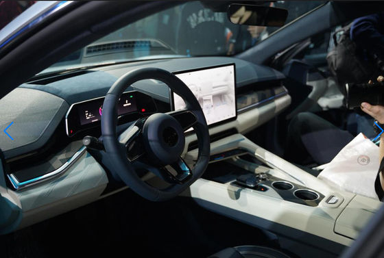 Portas meados de elétricas de Geely Suv do carro elétrico de 546-1032KM Zeekr grandes 5 5 assentos