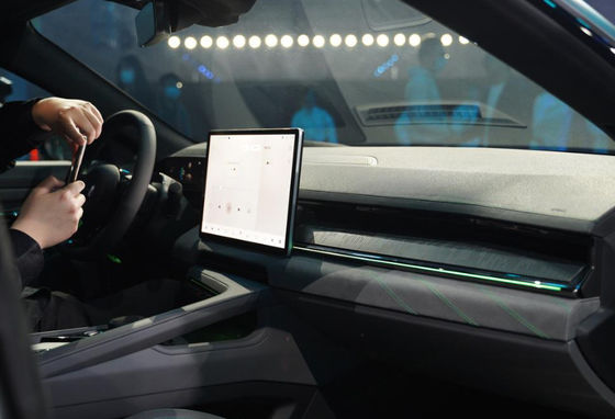 Portas meados de elétricas de Geely Suv do carro elétrico de 546-1032KM Zeekr grandes 5 5 assentos