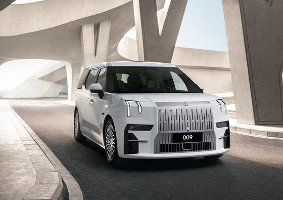 5 longa distância do carro elétrico 702-822KM de Geely Zeekr Ev 009 Zeekr dos assentos das portas 6