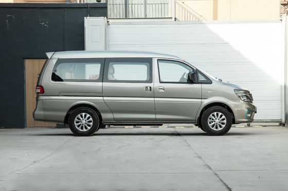 Carro longo do driving range 400KM Dongfeng M5ev Mpv Ev com 4 portas 5-9 assentos