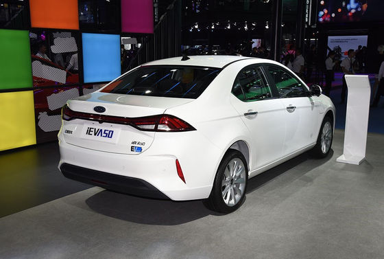 Auto veículo elétrico de 350-402KM JAC Electric Car Single Motor JAC Iev A50