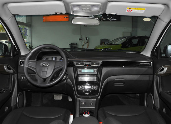 Auto veículo elétrico de 350-402KM JAC Electric Car Single Motor JAC Iev A50