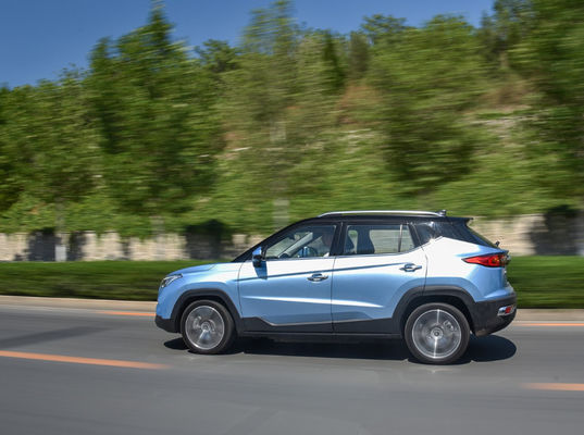 IEVS4 JAC Electric Car 402-470KM driving range longo de 5 assentos das portas 5