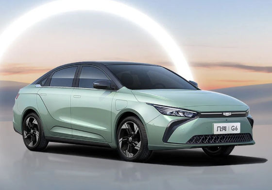 Portas elétricas puras da geometria G6 de 480-620KM Geely auto 5 5 assentos