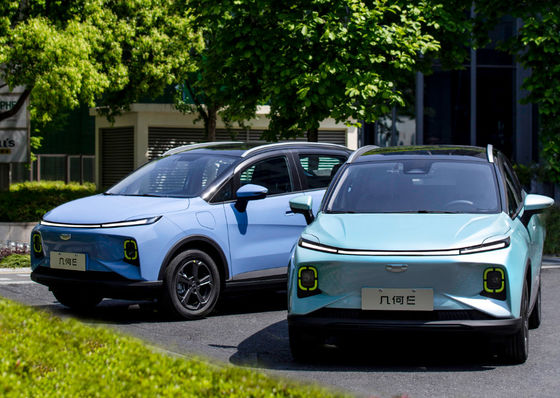geometria elétrica E Geely 320-410KM de 60kw Geely Suv 5 portas 4 assentos