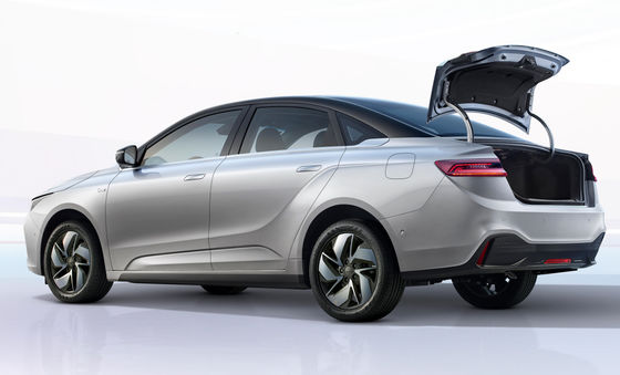 5 portas 5 assentam a geometria um pro veículo 430-600KM de Electrico