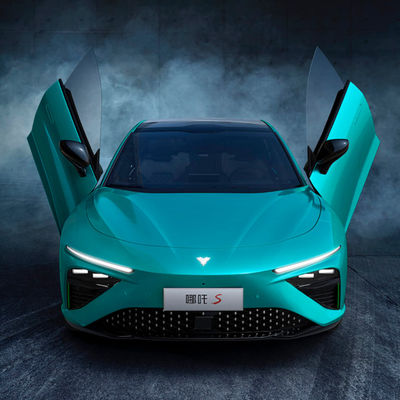 Portas do veículo elétrico 4 de 650-715KM Nezha Automobile Hozon NETA S 5 assentos