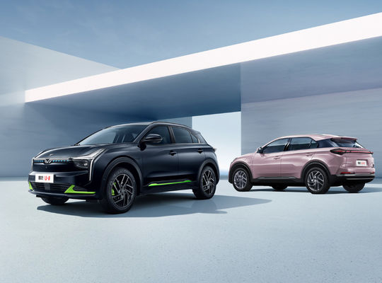 5 veículo elétrico 400-610KM de Seater Nezha Automobile Hozon NETA U Suv