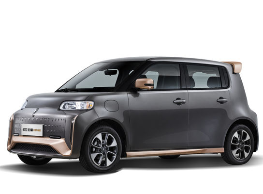 Elétrico puro branco de ORA Cat Great Wall Motor EV 305-401KM com 5 portas 4 assentos