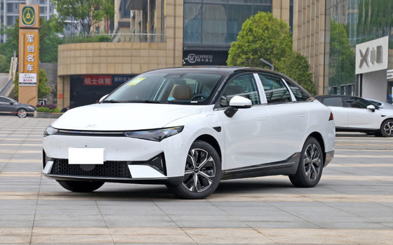 Carros elétricos 450-550KM compactos de XiaoPeng P5 2022 4 portas 5 assentos