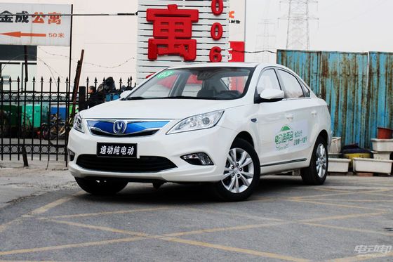 Padrão oficial 365-405KM do carro elétrico 2022 do sedan de Changan Eado EV460