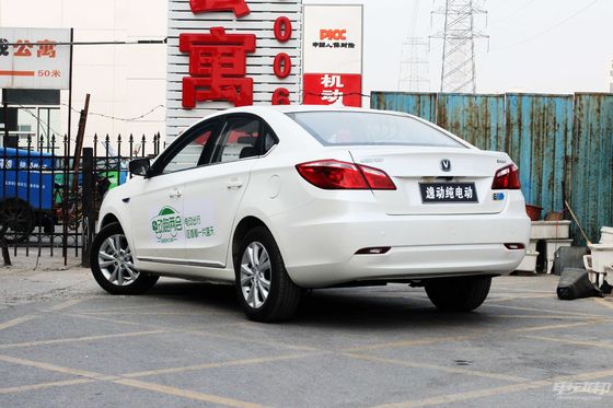 Padrão oficial 365-405KM do carro elétrico 2022 do sedan de Changan Eado EV460